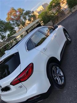MG HS